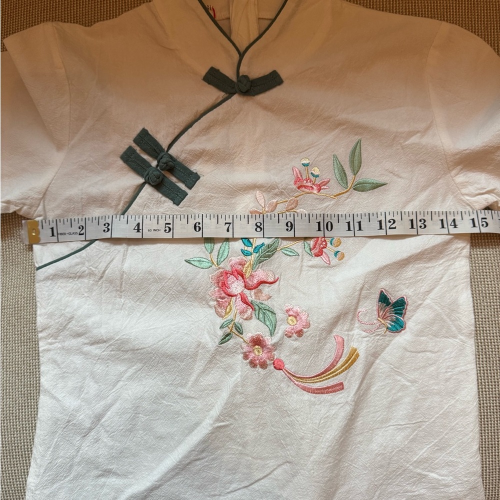 Embroidered Floral Girls White Top - Picture 8 of 9
